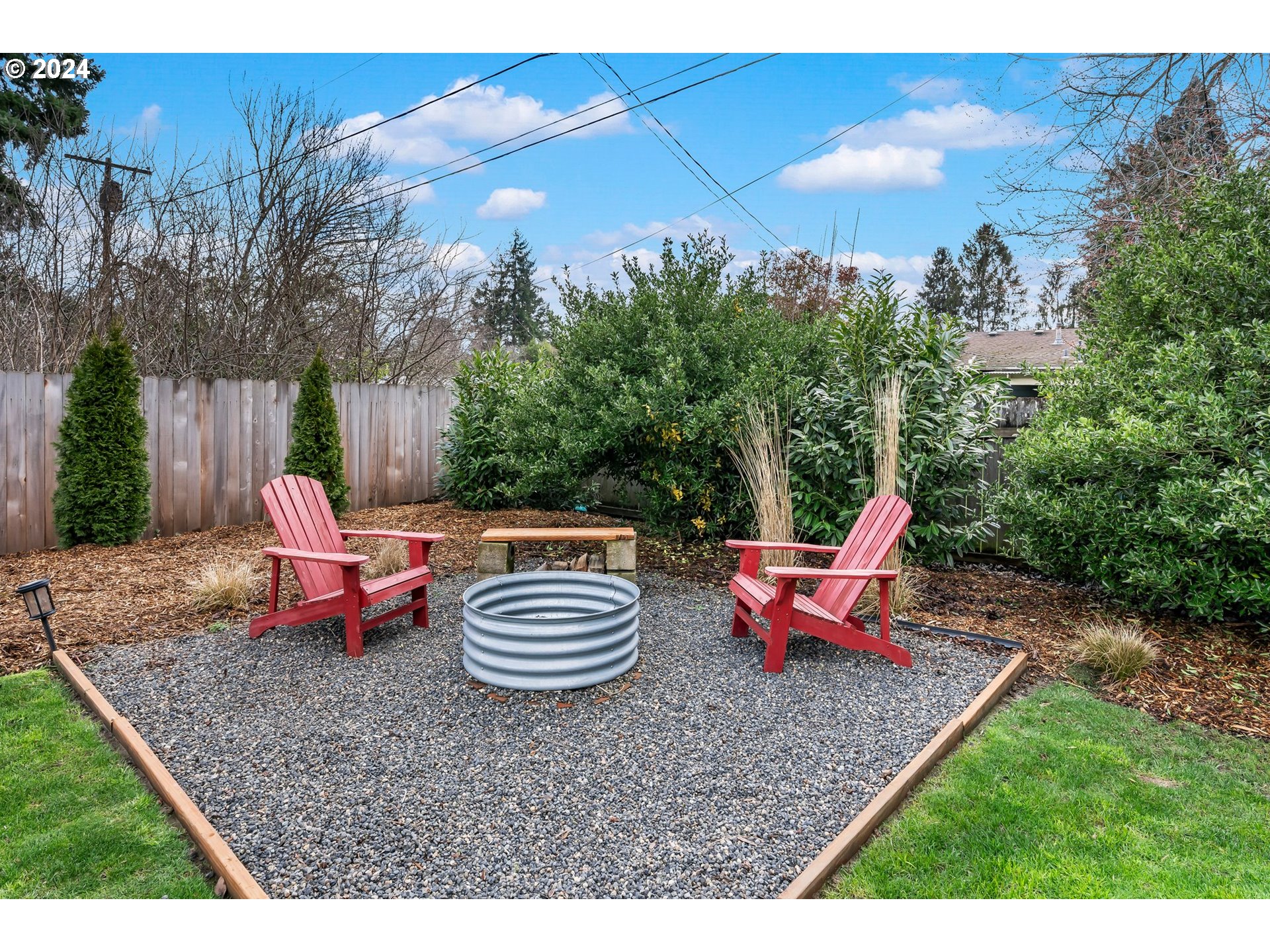 13040 Southwest Walker Road Beaverton, OR 97005 - Photo 26 of 37 Yard