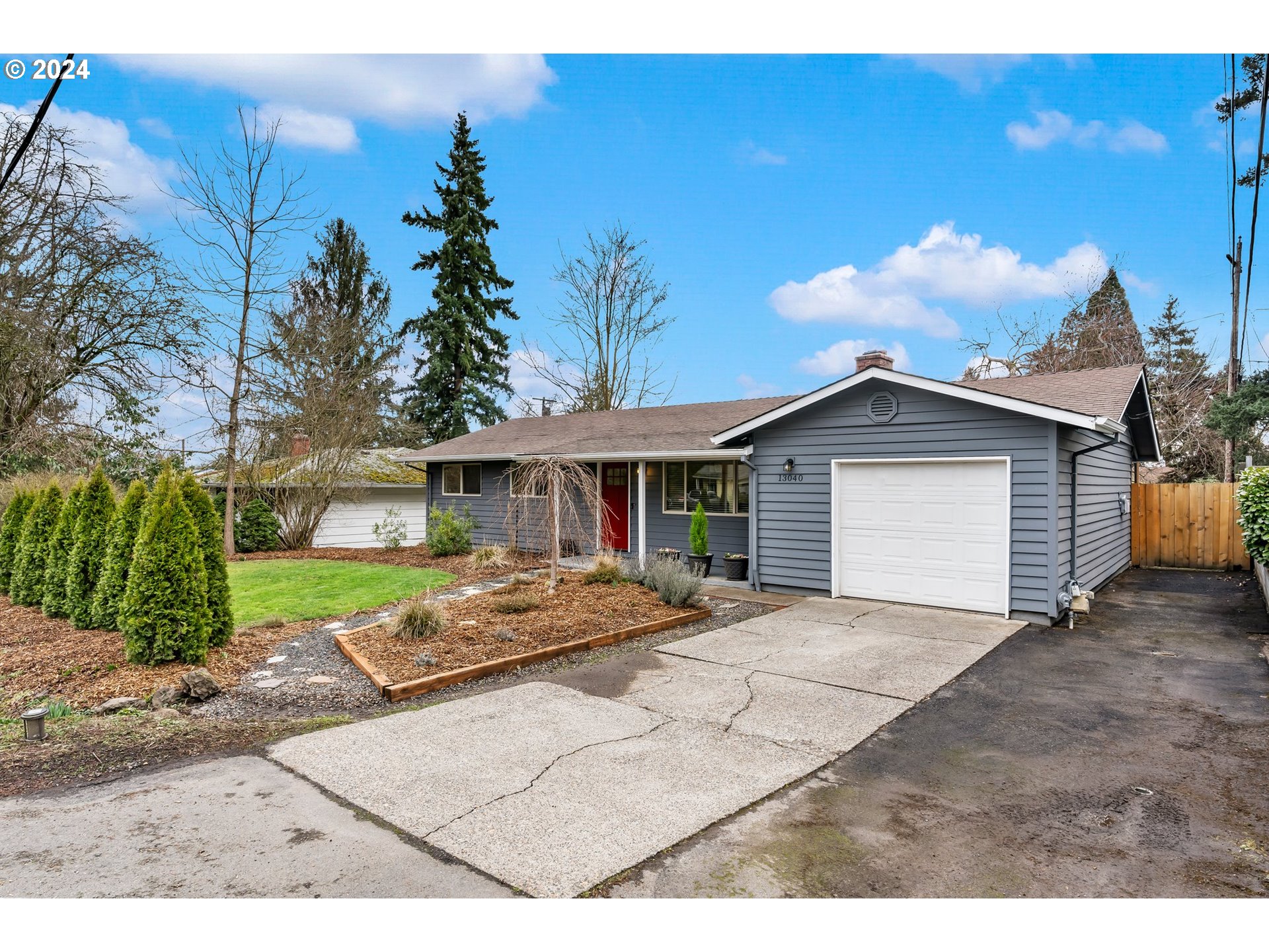 13040 Southwest Walker Road Beaverton, OR 97005 - Photo 31 of 37 Exterior
