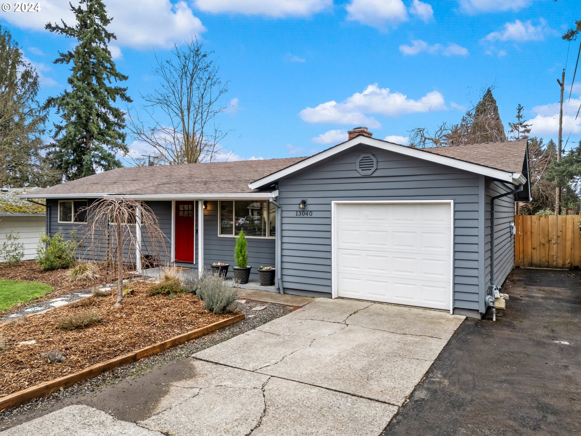 13040 Southwest Walker Road Beaverton, OR 97005 - Photo 32 of 37 Exterior