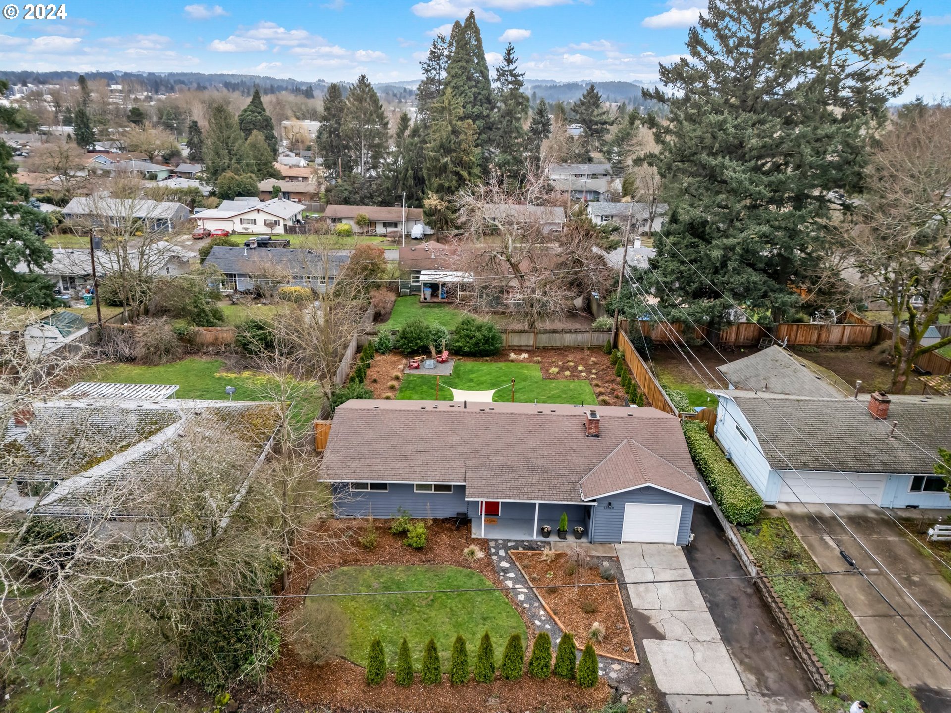 13040 Southwest Walker Road Beaverton, OR 97005 - Photo 33 of 37 Exterior