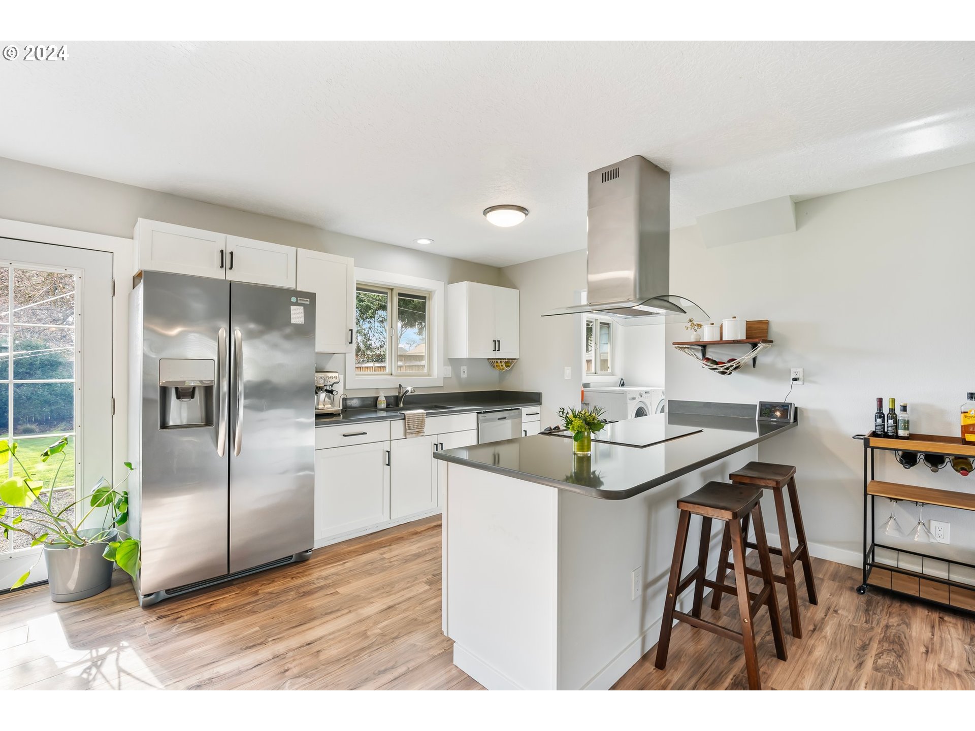 13040 Southwest Walker Road Beaverton, OR 97005 - Photo 10 of 37 Kitchen