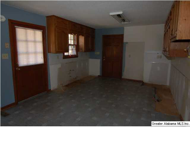 317 Pine Hill Road North Birmingham, AL 35217 - Photo 6 of 13