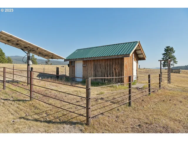$6,300,000 | 3 Mile Nfg 49, Chiloquin, OR 97624