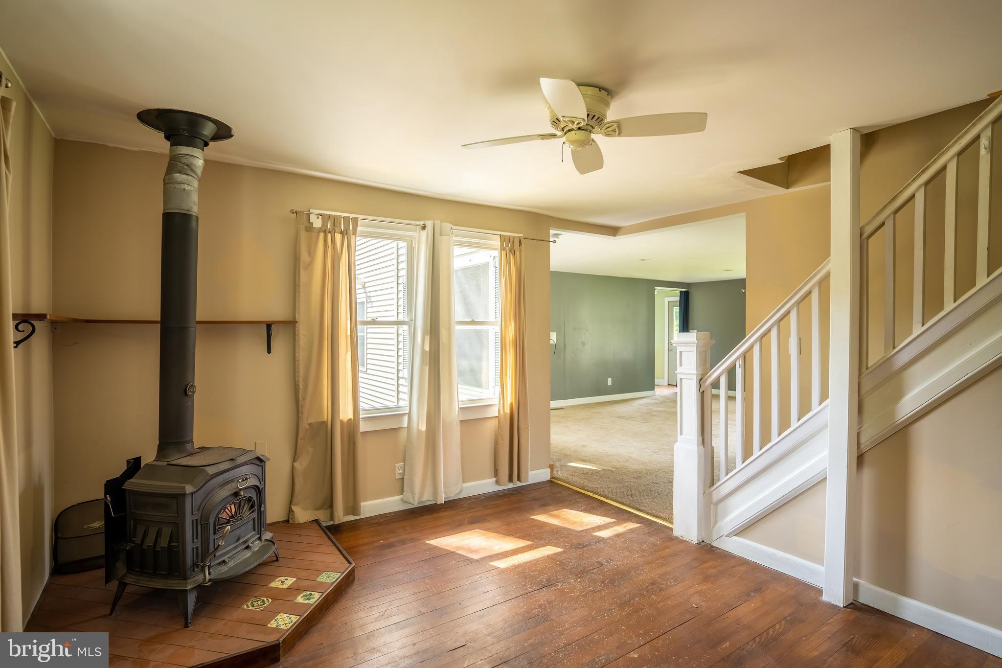 74 Woods Road Hightstown, NJ 08520 - Photo 4 of 57