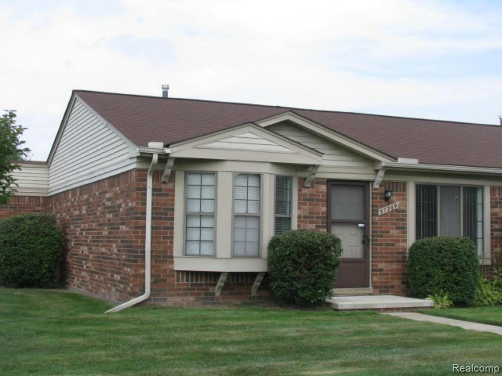 57269 Beaconsfield Road, Unit 34 Washington, MI 48094 - Photo 3 of 18 3. Front 2