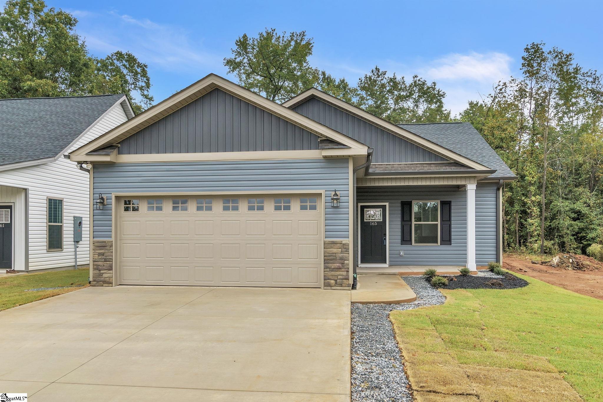 165 Riverside Drive Taylors, SC 29687 - Photo 1 of 25 Gallery Image 1