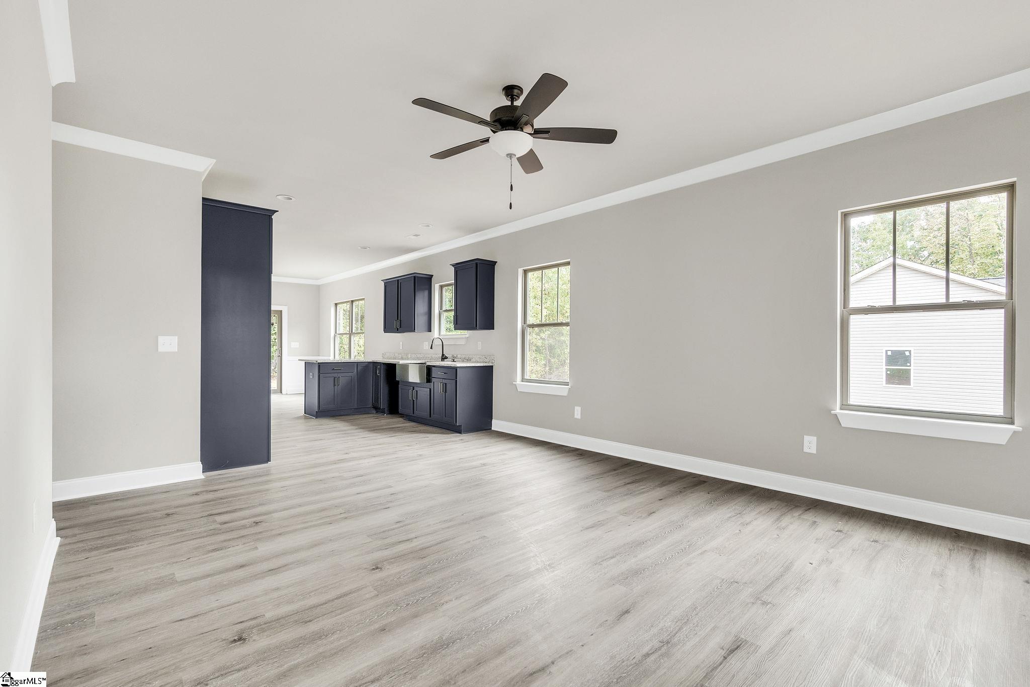 165 Riverside Drive Taylors, SC 29687 - Photo 3 of 25 Gallery Image 3