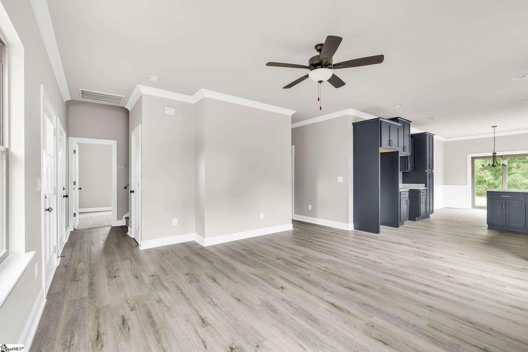 165 Riverside Drive Taylors, SC 29687 - Photo 4 of 25 Gallery Image 4