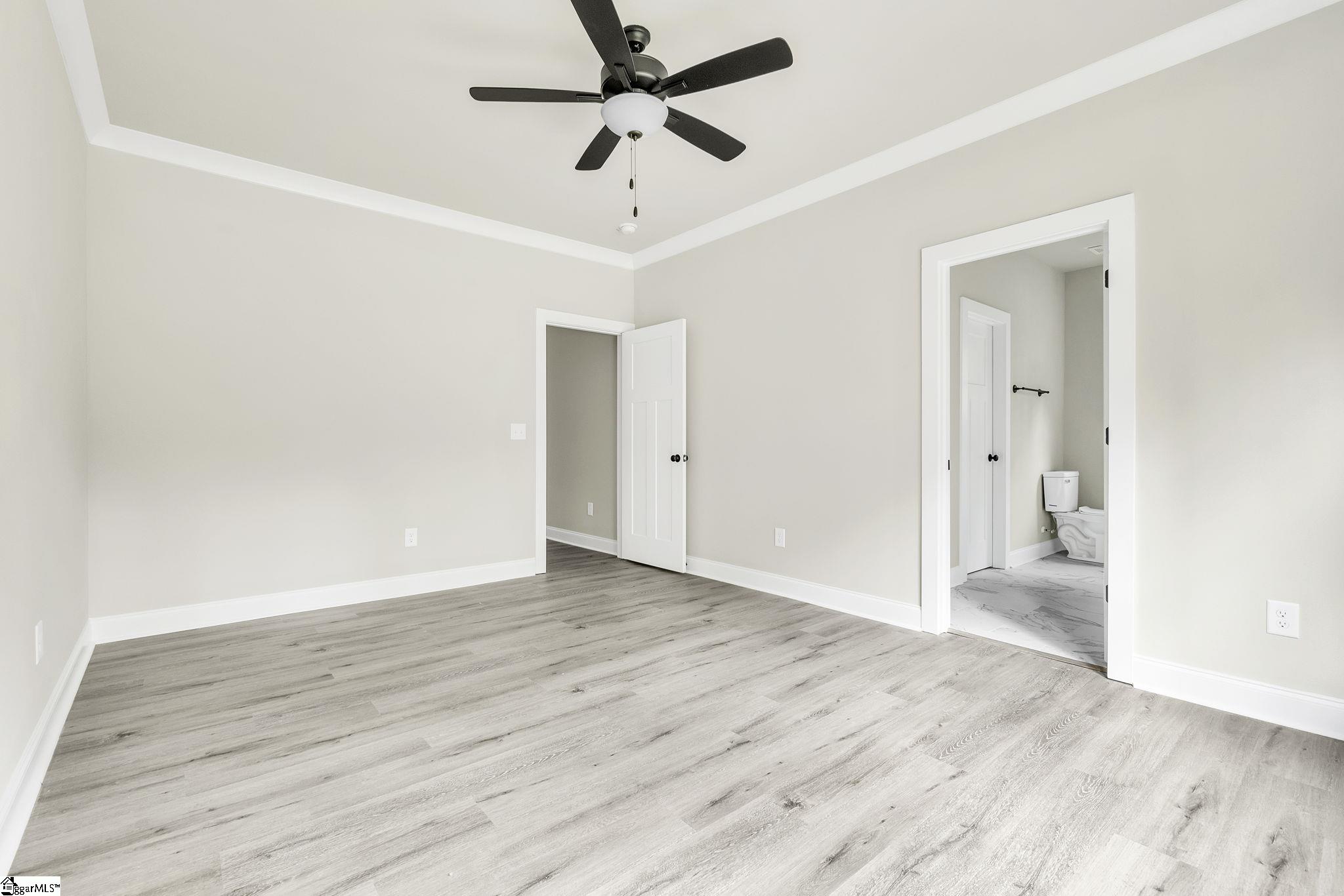 165 Riverside Drive Taylors, SC 29687 - Photo 10 of 25 Laminate Hardwood Flooring!