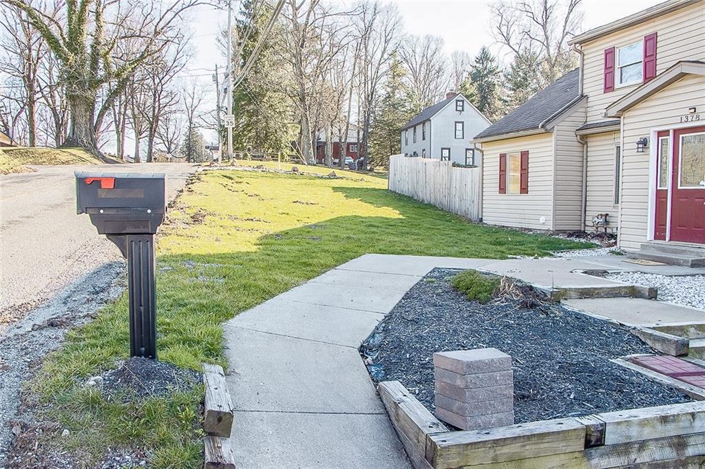 1378 Robbins Station Road Irwin, PA 15642 - Photo 2 of 46