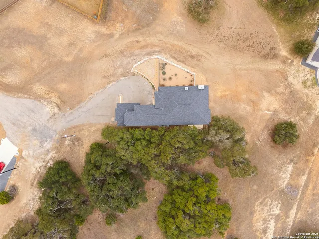 $575,000 | 105 North Micah Andrews, Blanco, TX 78606