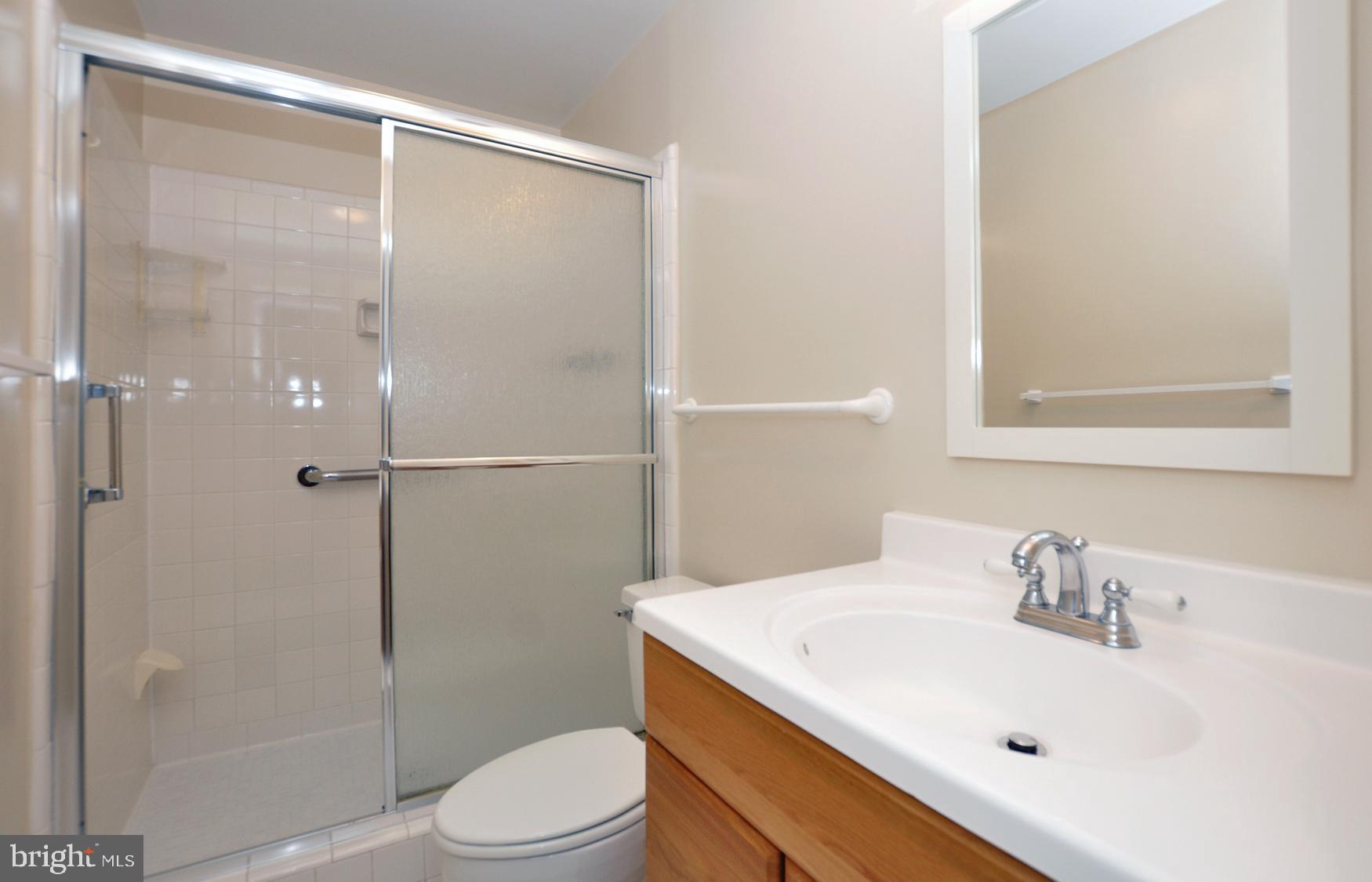 4847 Sangamore Road, Unit 24 Bethesda, MD 20816 - Photo 19 of 31 Master Bath