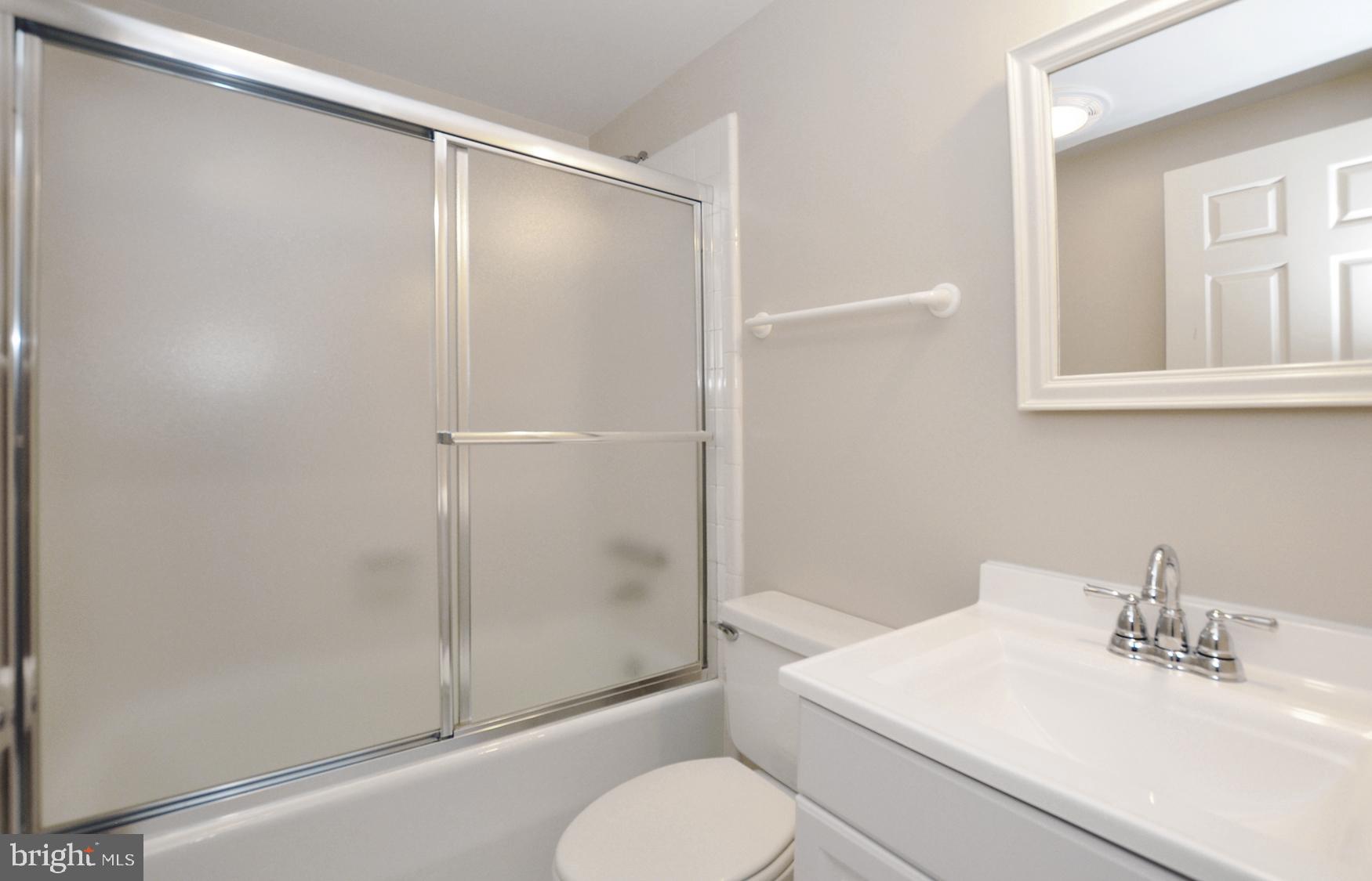 4847 Sangamore Road, Unit 24 Bethesda, MD 20816 - Photo 23 of 31 Hall Bath