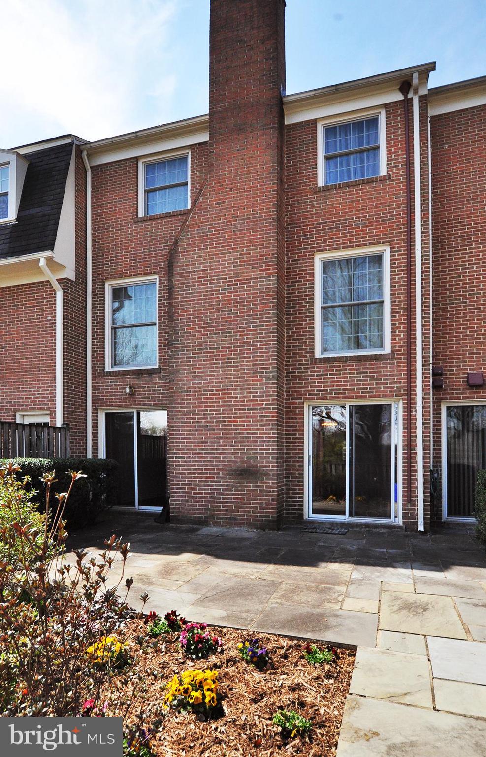 4847 Sangamore Road, Unit 24 Bethesda, MD 20816 - Photo 29 of 31 Rear elevation