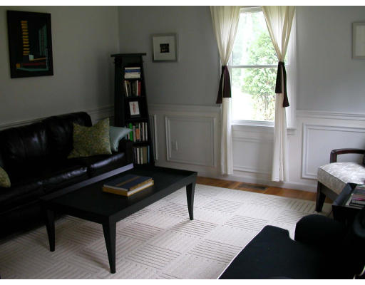 81 Jenkins Road Andover, MA 01810 - Photo 2 of 16 Gallery Image 2