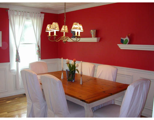 81 Jenkins Road Andover, MA 01810 - Photo 3 of 16 Gallery Image 3
