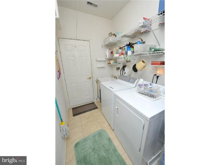 71 Mayfair Road Southampton, NJ 08088 - Photo 11 of 23 Gallery Image 11