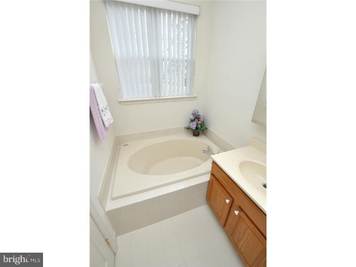 71 Mayfair Road Southampton, NJ 08088 - Photo 18 of 23 Gallery Image 18