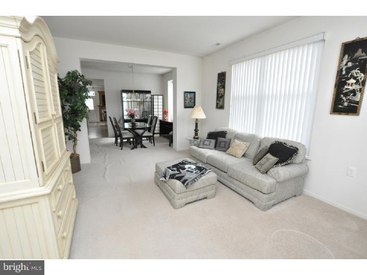71 Mayfair Road Southampton, NJ 08088 - Photo 3 of 23 Gallery Image 3