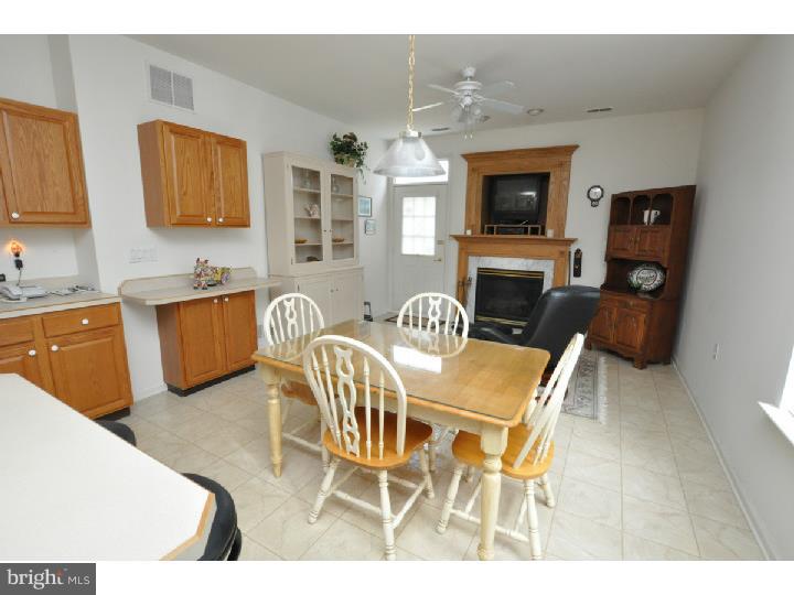 71 Mayfair Road Southampton, NJ 08088 - Photo 8 of 23 Gallery Image 8