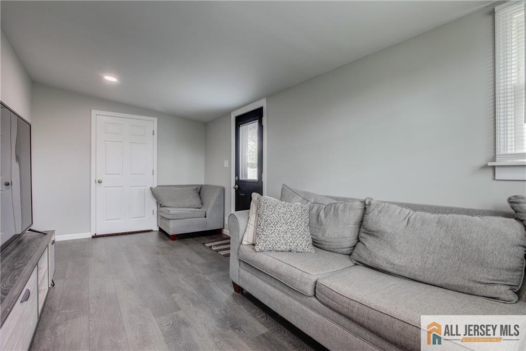 509 New Durham Road Piscataway, NJ 08854 - Photo 10 of 21