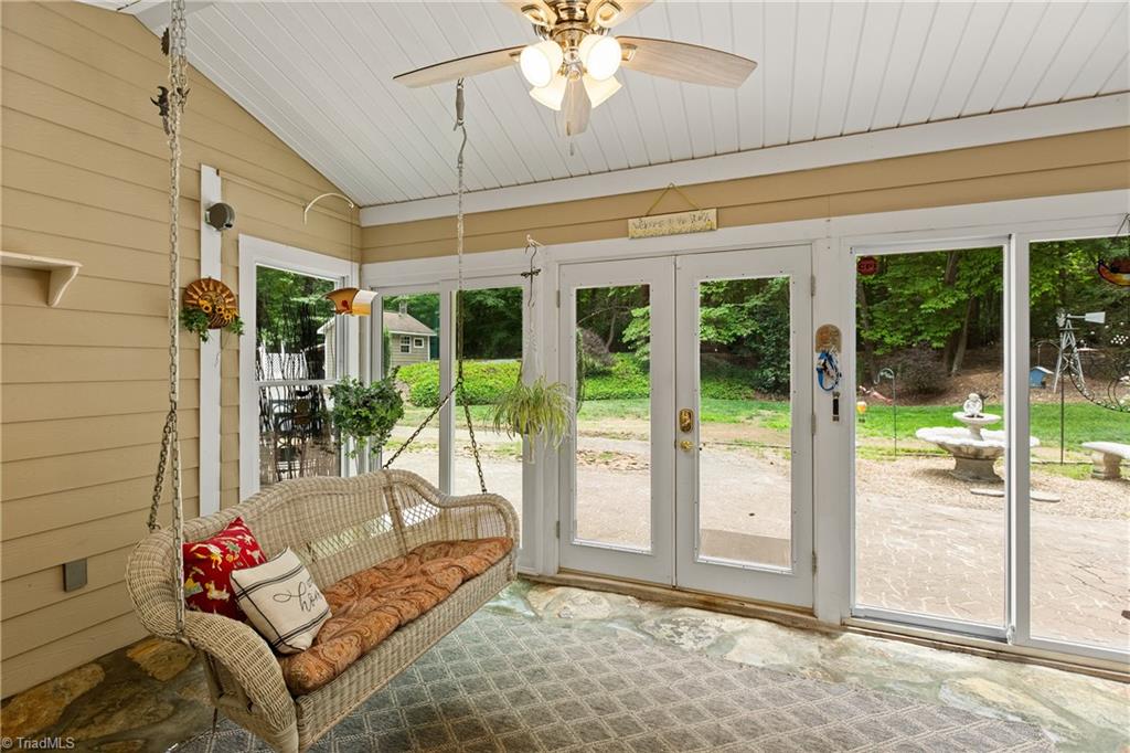 1239 Blackberry Ridge Drive High Point, NC 27265 - Photo 5 of 47 Gallery Image 5