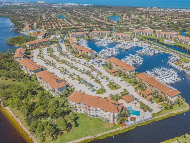 $4,500 | 2601 Marina Isle Way, Unit 402, Jupiter, FL 33477