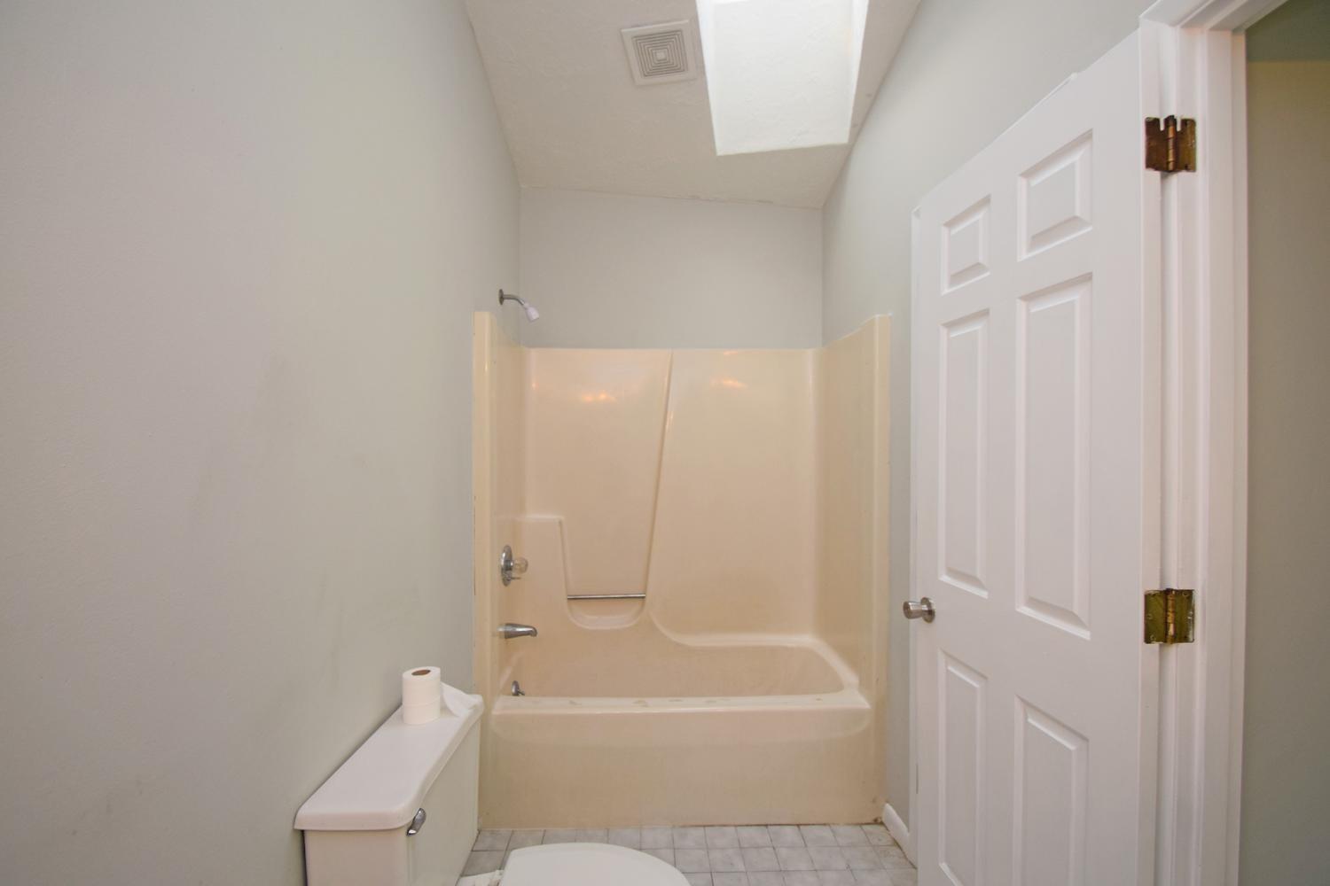 3091 Kleeman Road Cincinnati, OH 45211 - Photo 28 of 37