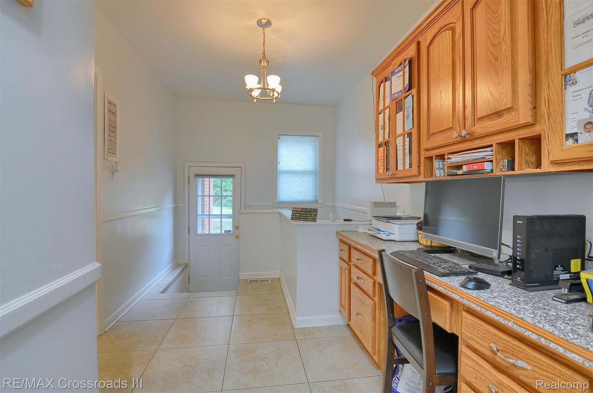 16355 Haggerty Road Belleville, MI 48111 - Photo 23 of 48 22-Office-Nook-2nd-View.jpg