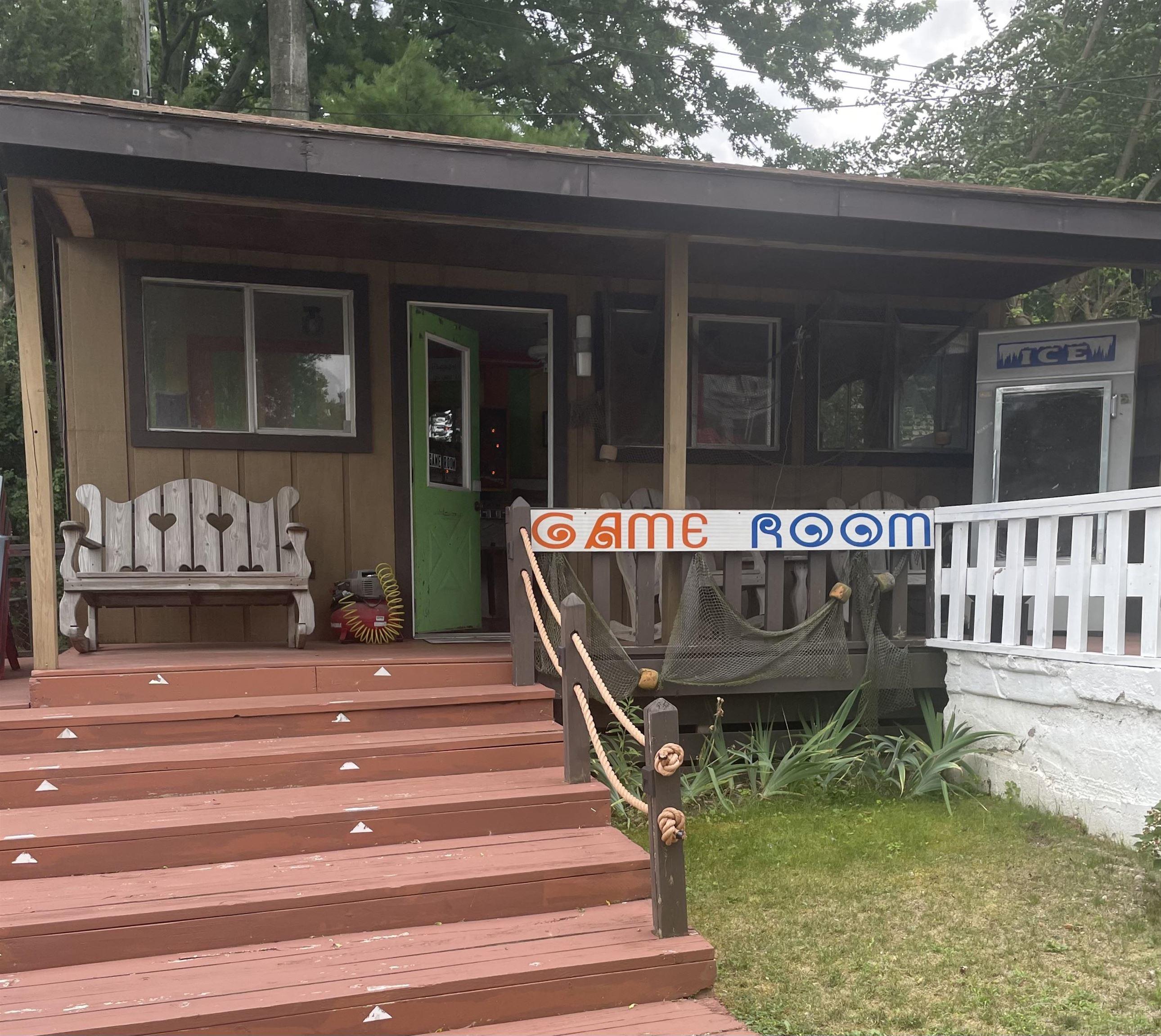 8949 Lakeshore Road Lexington, MI 48450 - Photo 34 of 35 50216202-32ab0ddb-1d3a-497d-8463-125048049fef.JPG