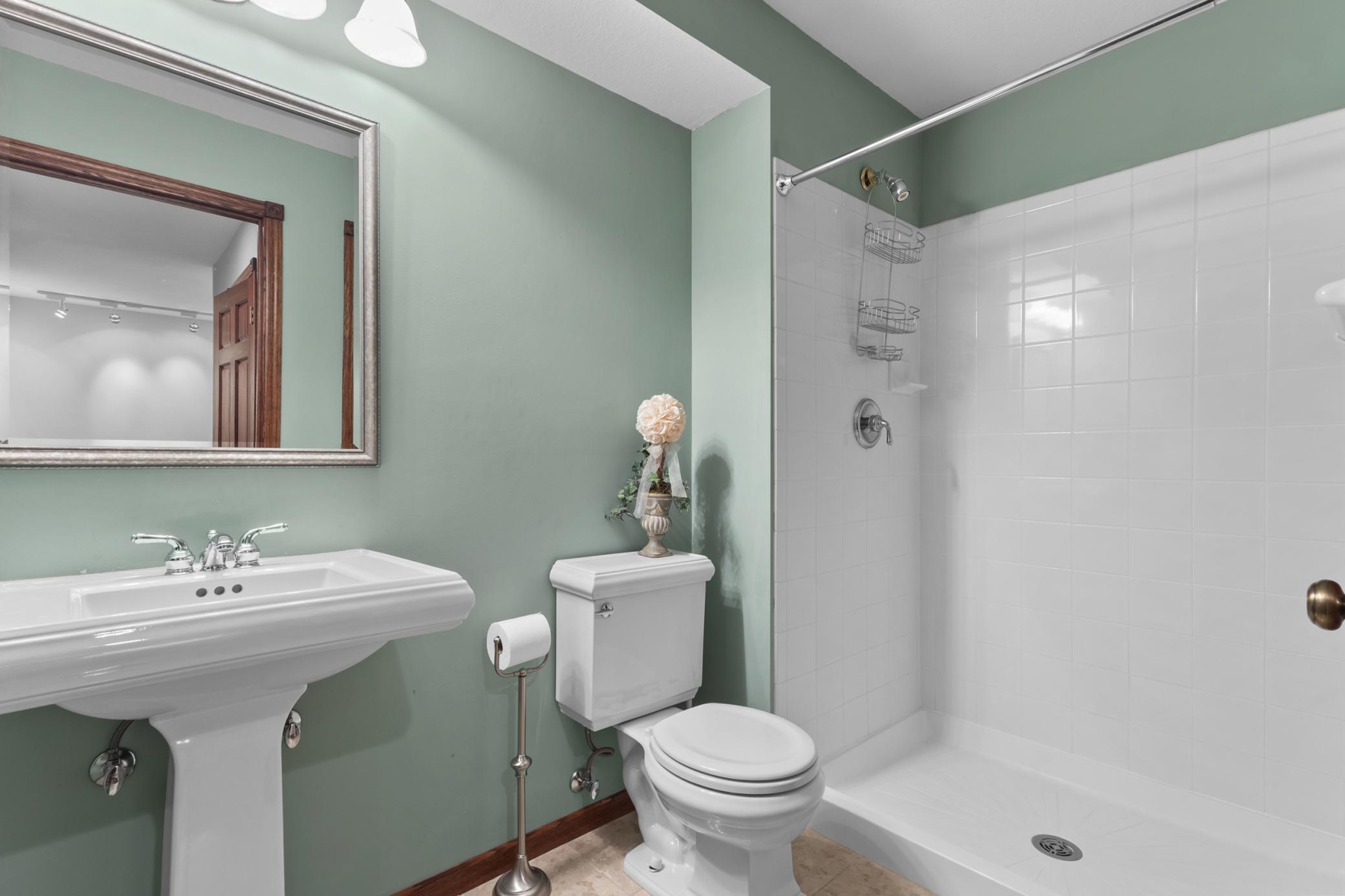 4787 Highcroft Court Eagan, MN 55122 - Photo 24 of 27