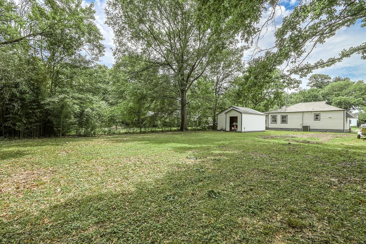 4934 Byron Road Memphis, TN 38122 - Photo 3 of 25 Backyard.