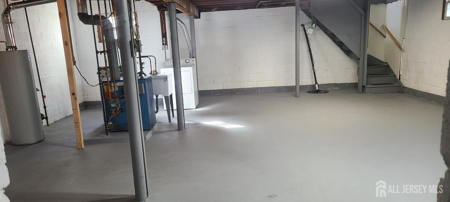 82 Mercer Street Menlo Park Terrace, NJ 08840 - Photo 22 of 31