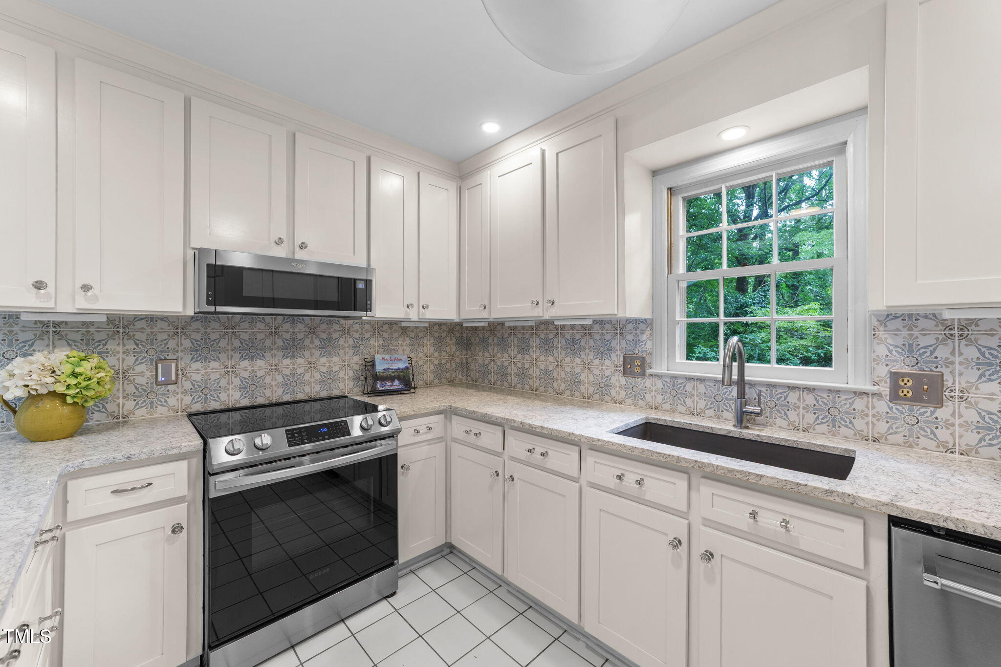 4605 Fernham Place Raleigh, NC 27612 - Photo 11 of 61 Kitchen