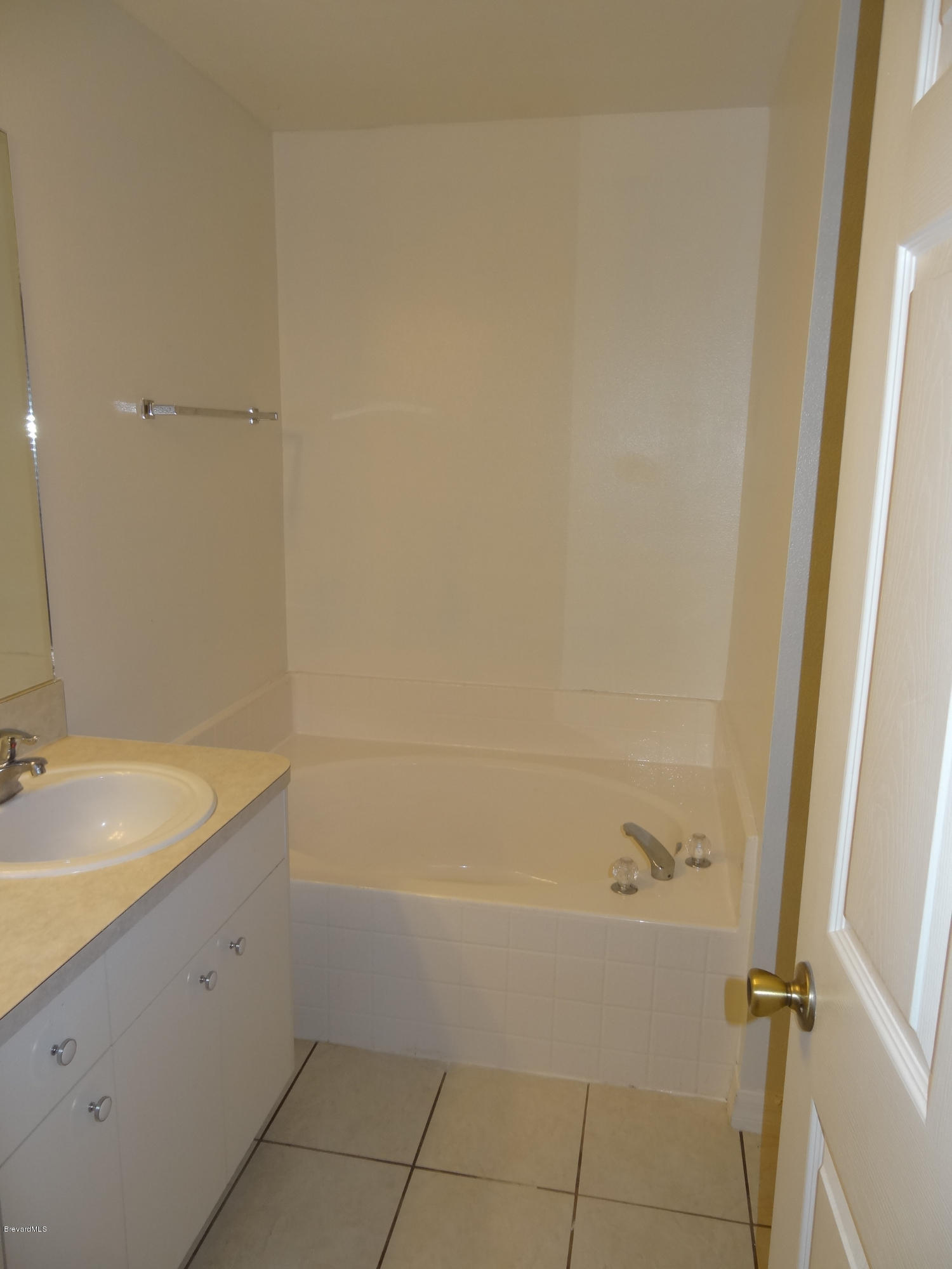 2498 Ralph Avenue Southeast Palm Bay, FL 32909 - Photo 7 of 11 Palm Bay Ralph 027