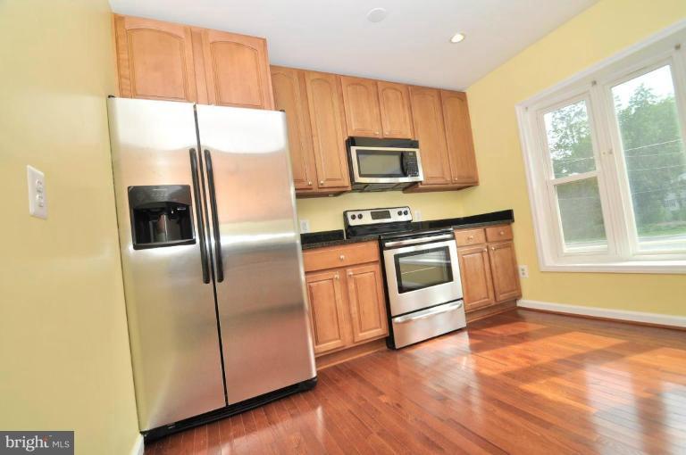 13503 Spriggs Road Manassas, VA 20112 - Photo 13 of 27 Kitchen #2