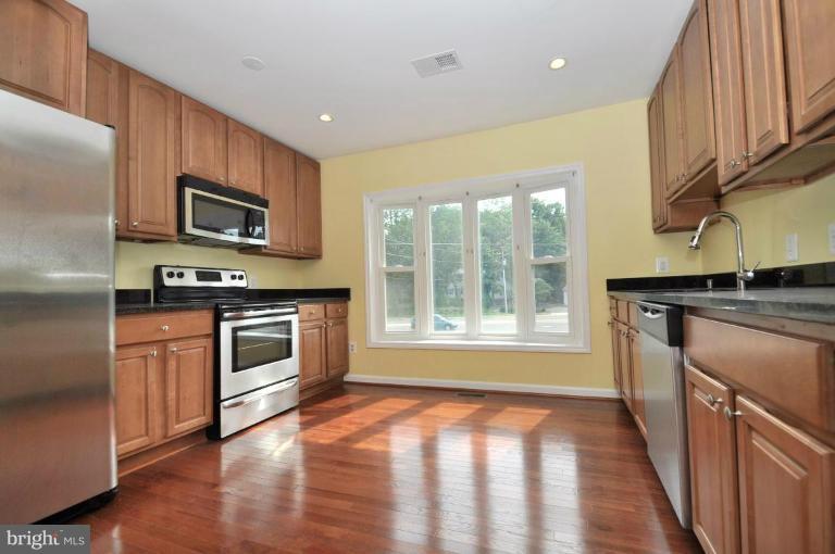 13503 Spriggs Road Manassas, VA 20112 - Photo 15 of 27 Kitchen