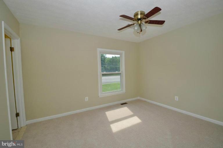 13503 Spriggs Road Manassas, VA 20112 - Photo 17 of 27 Bedroom #1