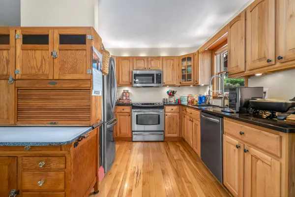 $449,900 | 31688 Colon Road, Colon, MI 49040