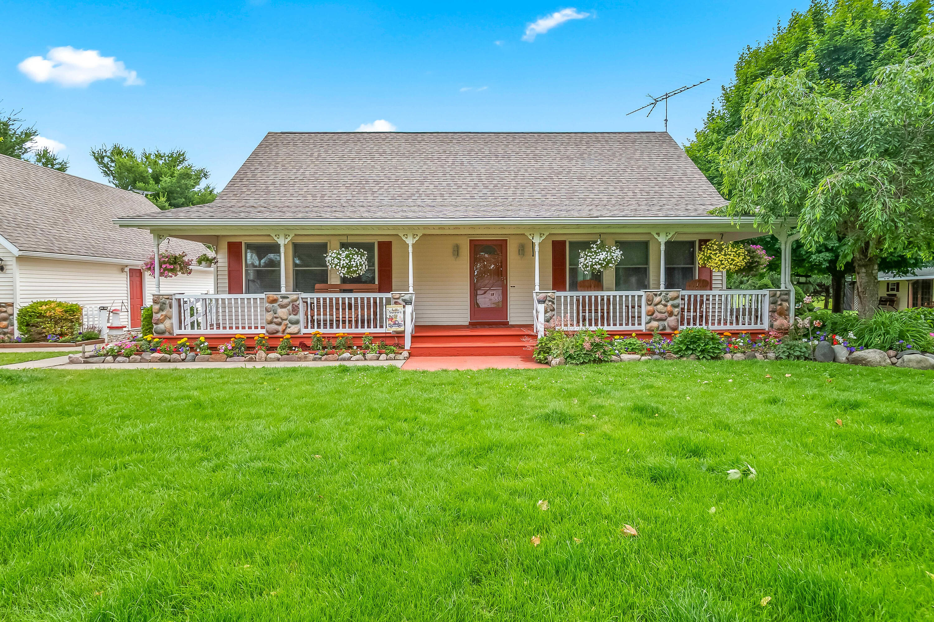 31688 Colon Road Colon, MI 49040 - Photo 2 of 56 19