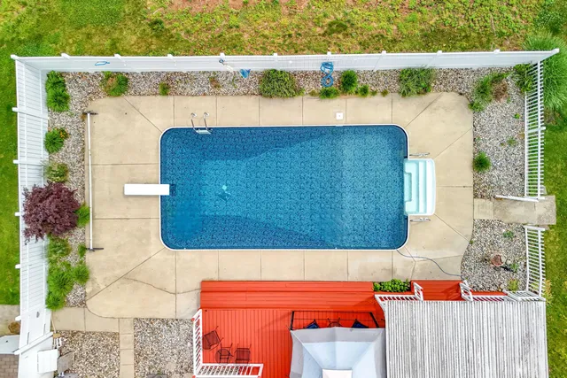 $452,000 | 31688 Colon Road, Colon, MI 49040