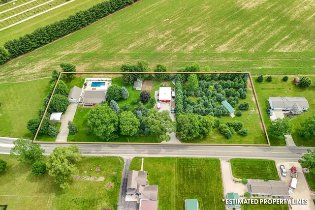 $452,000 | 31688 Colon Road, Colon, MI 49040