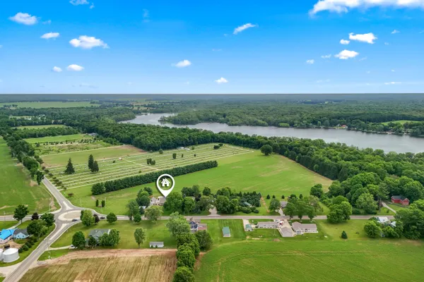 $449,900 | 31688 Colon Road, Colon, MI 49040