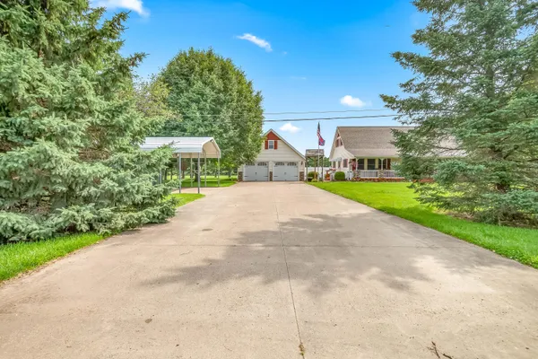 $449,900 | 31688 Colon Road, Colon, MI 49040