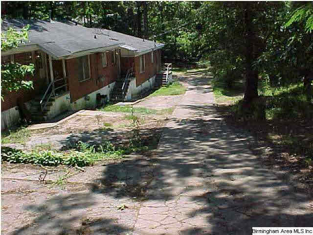 1118 Altamont Road Anniston, AL 36207 - Photo 2 of 22