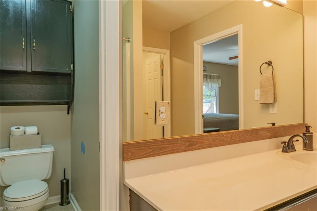 800 Burguss Road High Point, NC 27265 - Photo 15 of 47 Gallery Image 15