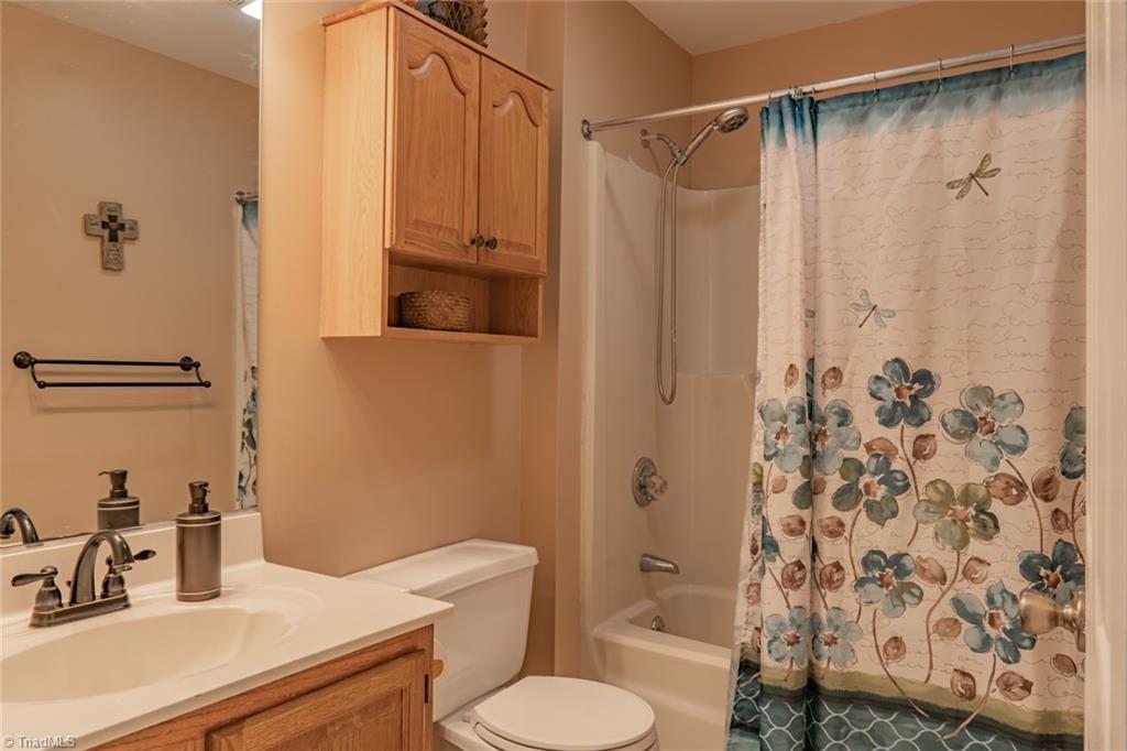 800 Burguss Road High Point, NC 27265 - Photo 17 of 47 Gallery Image 17