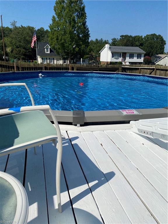 800 Burguss Road High Point, NC 27265 - Photo 24 of 47 Pool with sun deck