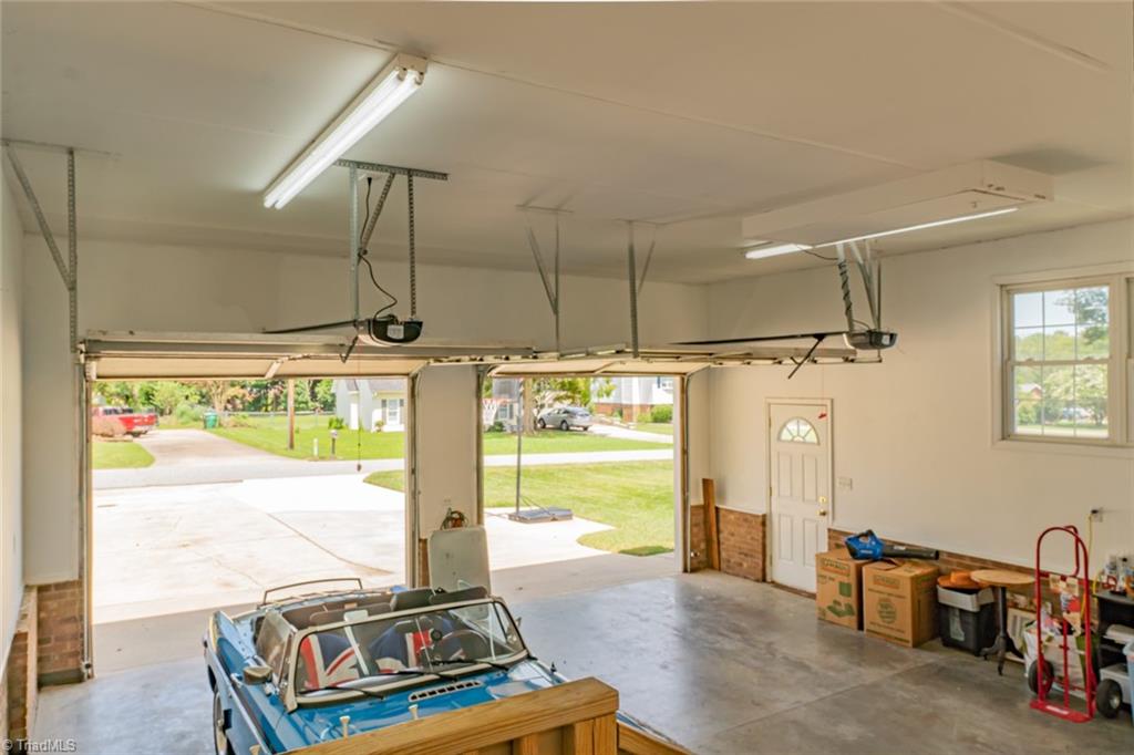 800 Burguss Road High Point, NC 27265 - Photo 33 of 47 Gallery Image 33