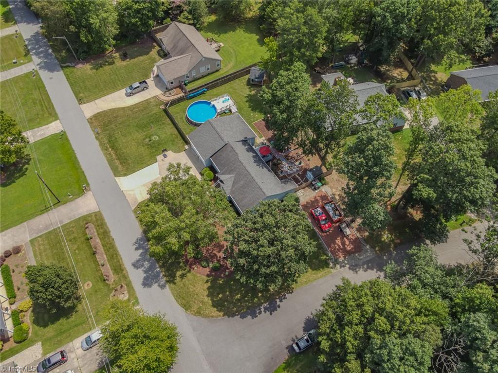 800 Burguss Road High Point, NC 27265 - Photo 38 of 47 Gallery Image 38